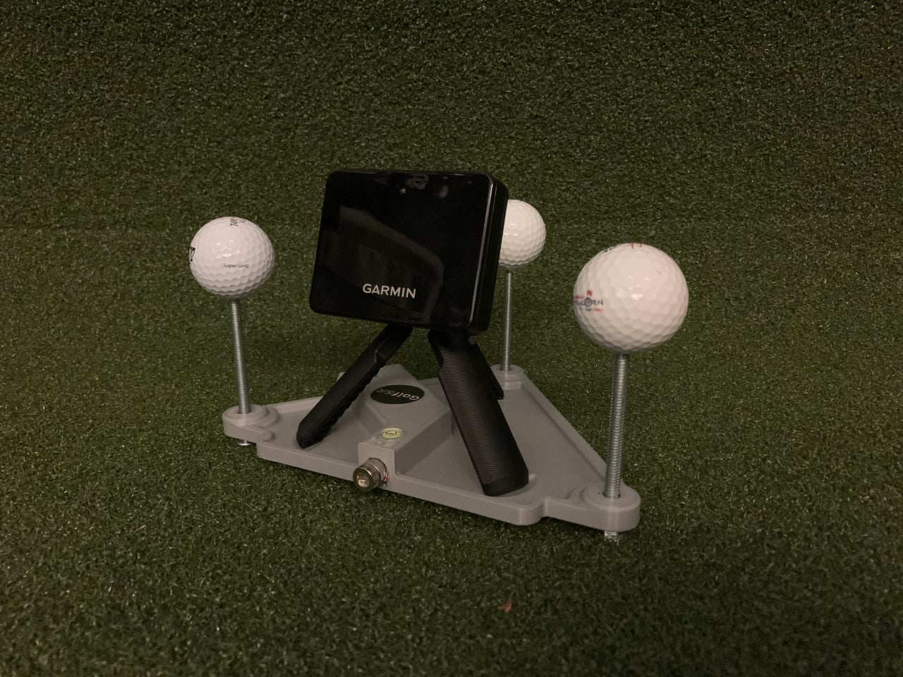 Adjustable R10 stand (with golf balls)